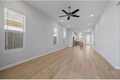 2505 S Houston Avenue, Pearland, TX 77581 - Photo 9