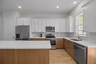2505 S Houston Avenue, Pearland, TX 77581 - Photo 11