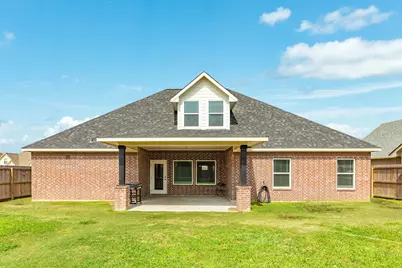 628 Greystone Lane, Angleton, TX 77515 - Photo 5