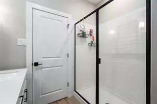 8414 Bay Rdg Cir, Baytown, TX 77523 - Photo 27