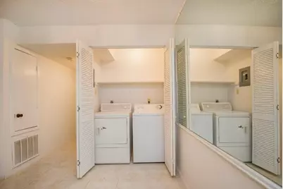 1516 Bay Area Boulevard #L6, Houston, TX 77058 - Photo 9