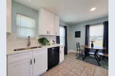 16704 Curlew Road, Jamaica Beach, TX 77554 - Photo 21
