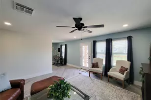 16704 Curlew Rd, Jamaica Beach, TX 77554 - Photo 13