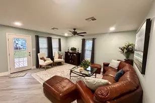 16704 Curlew Rd, Jamaica Beach, TX 77554 - Photo 3