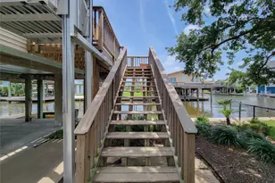 16704 Curlew Rd, Jamaica Beach, TX 77554 - Photo 3