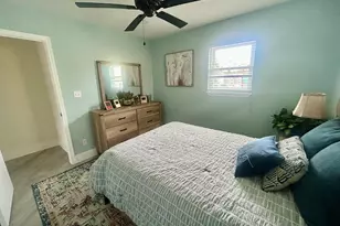 16704 Curlew Rd, Jamaica Beach, TX 77554 - Photo 9