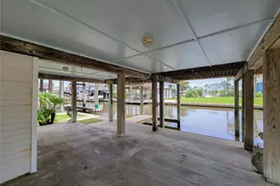 16704 Curlew Rd, Jamaica Beach, TX 77554 - Photo 31