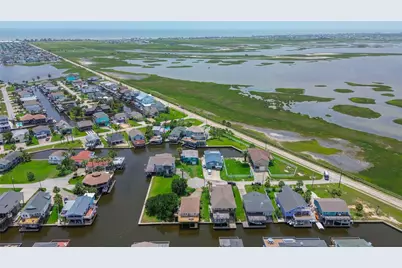 16704 Curlew Road, Jamaica Beach, TX 77554 - Photo 45