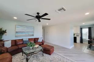 16704 Curlew Rd, Jamaica Beach, TX 77554 - Photo 11