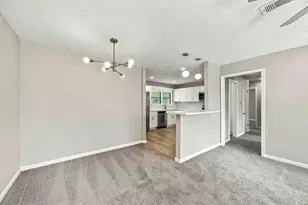 5225 Longmeadow St, Houston, TX 77033 - Photo 9