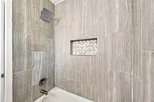 5225 Longmeadow St, Houston, TX 77033 - Photo 17