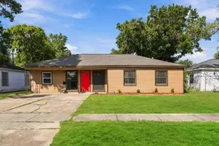 5225 Longmeadow St, Houston, TX 77033 - Photo 3