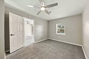 5225 Longmeadow St, Houston, TX 77033 - Photo 19