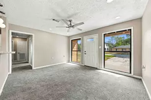 5225 Longmeadow St, Houston, TX 77033 - Photo 5
