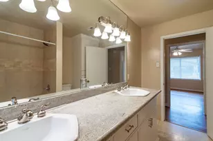 9718 Pine Lake Dr, Houston, TX 77055 - Photo 21