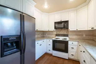 9718 Pine Lake Dr, Houston, TX 77055 - Photo 19