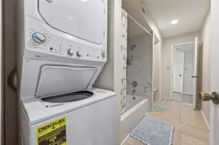 3303 W Greenridge Dr, Houston, TX 77057 - Photo 35