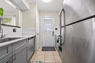 3303 W Greenridge Dr, Houston, TX 77057 - Photo 21