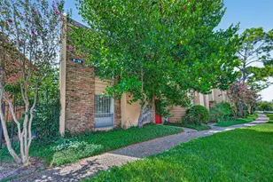 3303 W Greenridge Dr, Houston, TX 77057 - Photo 5