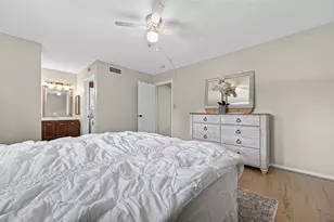3303 W Greenridge Dr, Houston, TX 77057 - Photo 39