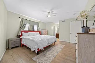 3303 W Greenridge Dr, Houston, TX 77057 - Photo 41