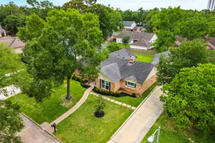 4034 Shady Springs Dr, Seabrook, TX 77586 - Photo 3
