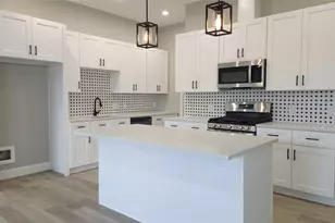 765 Enterprise St, Houston, TX 77088 - Photo 3