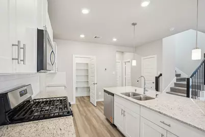3119 Quiet Sunset Drive, Houston, TX 77080 - Photo 9