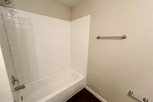 15806 Corsair Rd, Houston, TX 77053 - Photo 9