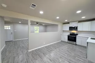 3244 Brent Dr, Orange, TX 77632 - Photo 9