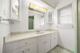 11407 Valley Spring Dr, Houston, TX 77043 - Photo 25