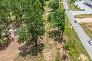 13907 Willis Waukegan Rd, Conroe, TX 77303 - Photo 5