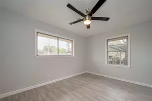 626 Shawnee St, Houston, TX 77034 - Photo 13