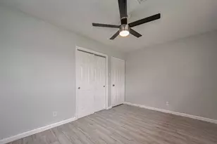 626 Shawnee St, Houston, TX 77034 - Photo 11