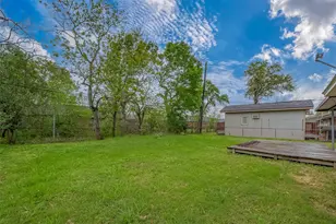 626 Shawnee St, Houston, TX 77034 - Photo 15