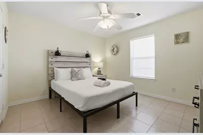 16522 John Silver Road, Galveston, TX 77554 - Photo 9