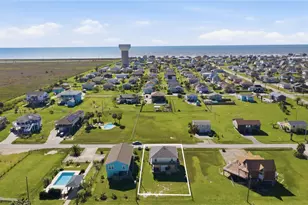 16522 John Silver Rd, Galveston, TX 77554 - Photo 25