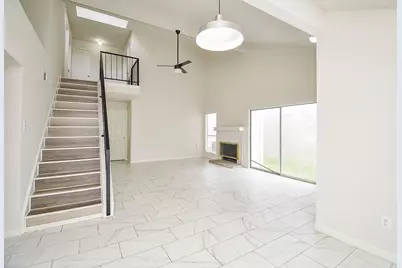 11818 Spring Grove Dr, Houston, TX 77099 - Photo 3