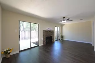 59 Willowwood Cir, The Woodlands, TX 77381 - Photo 5