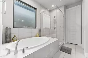 4227 Allen St, Houston, TX 77007 - Photo 25