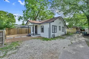 4208 Delhi St, Houston, TX 77022 - Photo 5