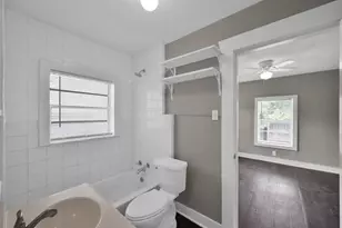 4208 Delhi St, Houston, TX 77022 - Photo 29