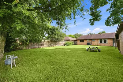 5910 High Star Drive, Houston, TX 77081 - Photo 39