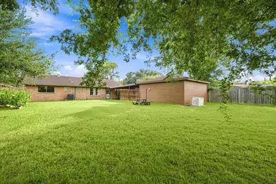5910 High Star Drive, Houston, TX 77081 - Photo 35