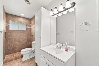 5910 High Star Drive, Houston, TX 77081 - Photo 27