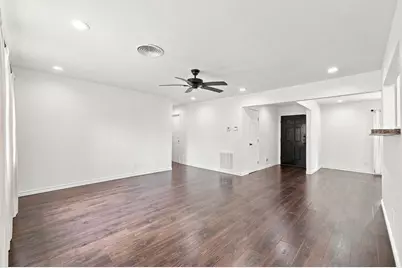 5910 High Star Drive, Houston, TX 77081 - Photo 13