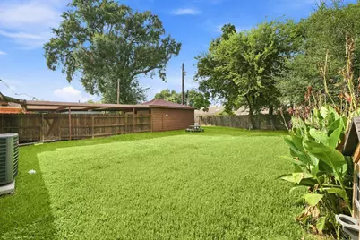 5910 High Star Drive, Houston, TX 77081 - Photo 37