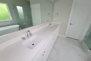 8014 Huntington Spgs Ln, Houston, TX 77093 - Photo 25