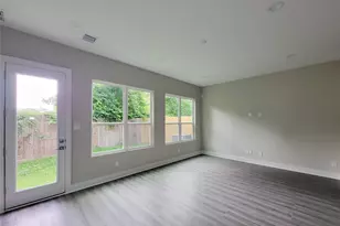 8014 Huntington Spgs Ln, Houston, TX 77093 - Photo 7