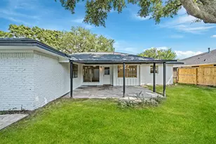 111 Princess Dr, Houston, TX 77034 - Photo 27